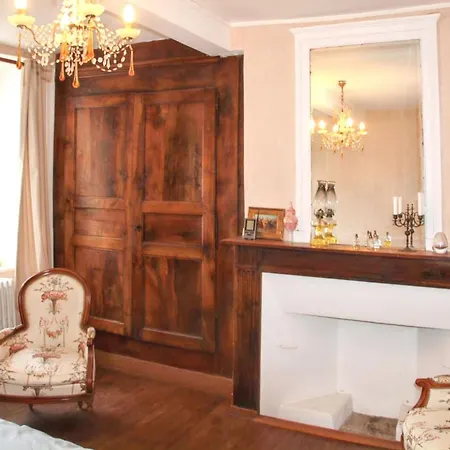 Maison Familiale Chaleureuse A Avec Grand Jardin. Tatil Evi